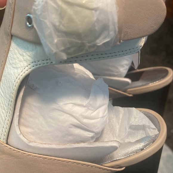 NWOT DOLCE VITA ROMEO HEELED SANDAL - Picture 12 of 13